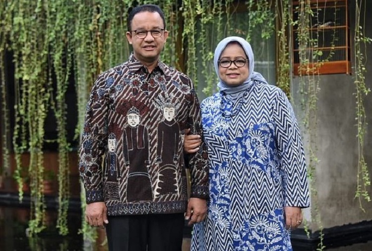 Anies Baswedan bersama sang istri, Fery Farhati. SP/ JKT