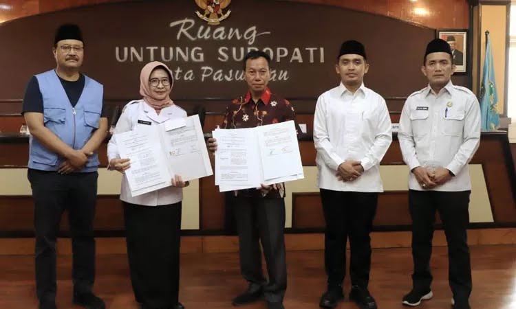 Launching inovasi Doa Langit (Dokumen Kependudukan Langsung Terbit Setelah Pemberkatan Perkawinan) di Ruang Rapat Untung Suropati 1.