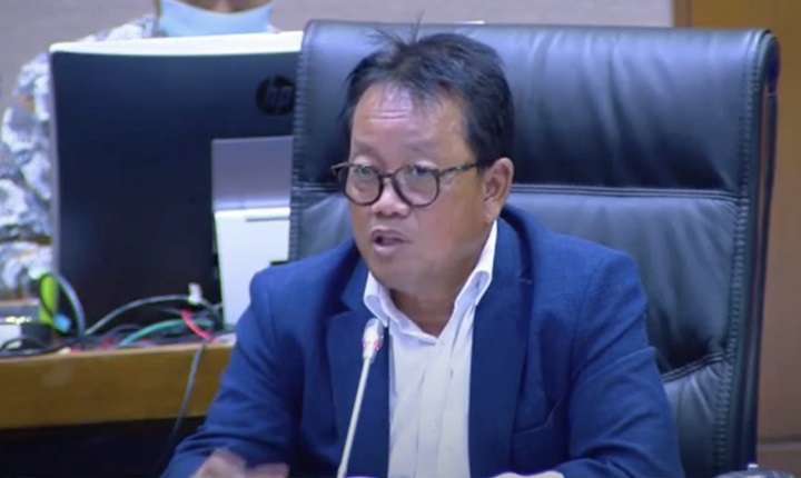 Sugeng Suparwoto saat memberikan pemaparan di RDP Komisi VII dengan Ketua Konsorsium Riset dan Inovasi Covid-19, Rabu (16/6/2021). SP/Rmc