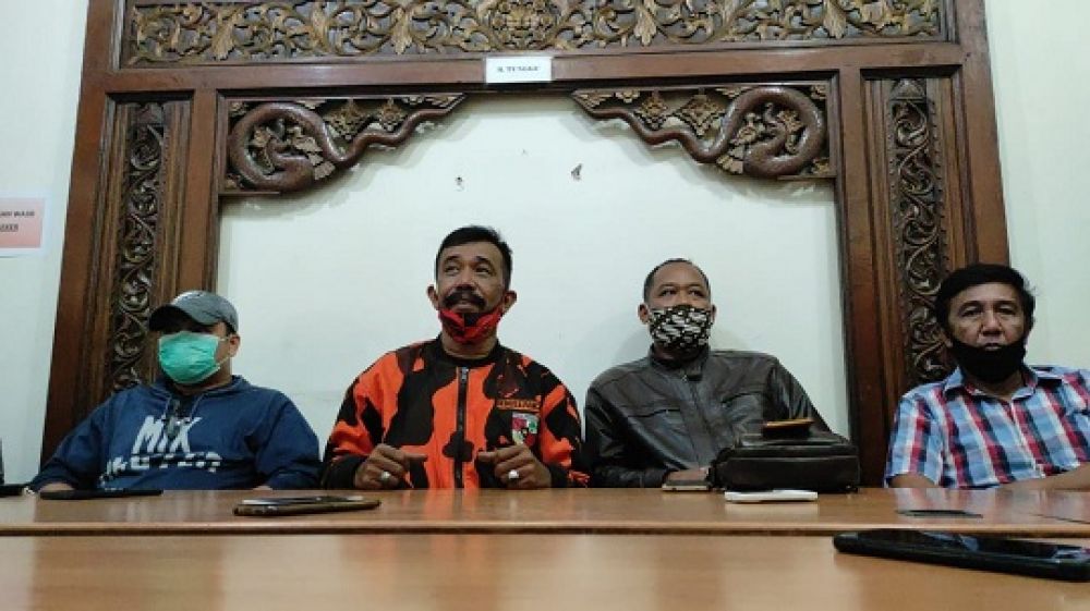 Ketua Badan Pekerja dan Buruh Pemuda Pancasila (PP), Nurdin Longgari memberikan keterangannya di Kantor MPC Pemuda Pancasila, Minggu (02/08/2020).SP/JEM