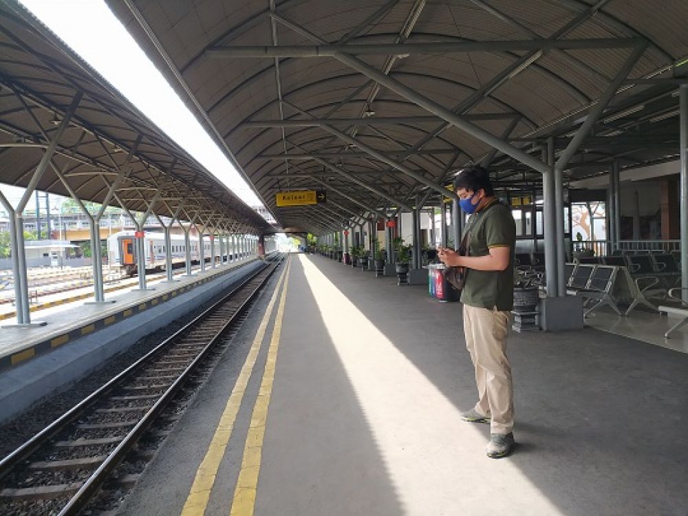 Perjalanan Kereta Api Luar Biasa (KLB) yang Siap Beropersi di Stasiun . SP/BYT