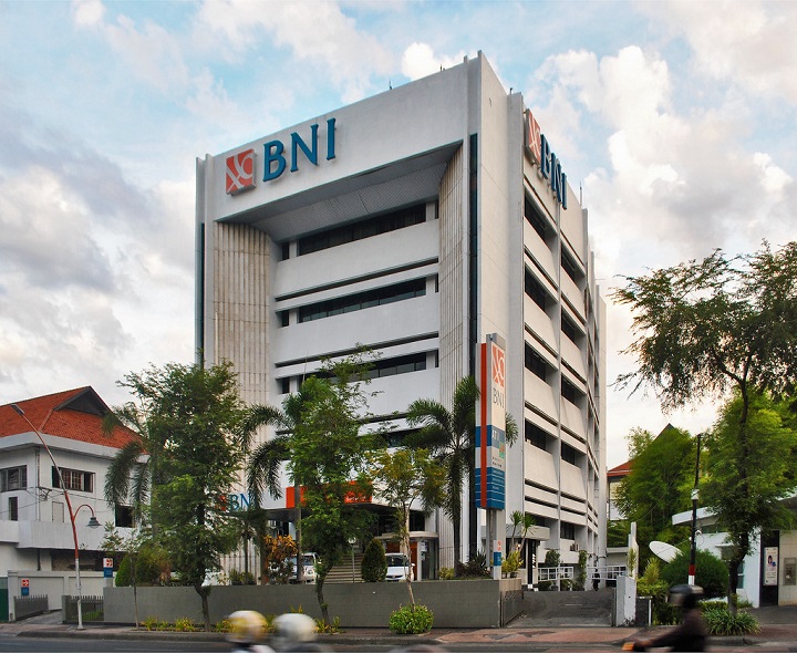 Gedung Bank BNI di Surabaya