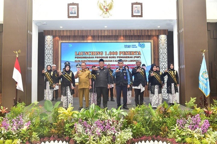 Wabup Lamongan saat melaunching guru penggerak. SP/MUHAJIRIN KASRUN