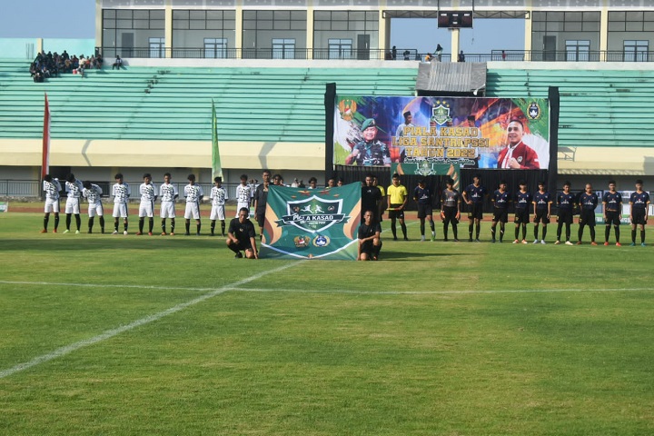 Pembukaan Liga Santri PSSI Piala KASAD 2022 Kodim 0811 Tuban di Stadion Bumi Wali.