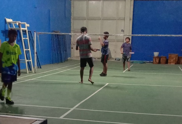 Gedung olahraga  bulutangkis Cak Sudeki Dukuhsari Jabon Sidoarjo. SP/Hikmah