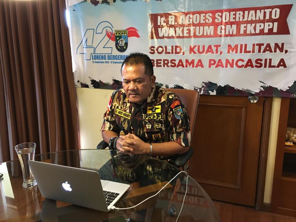 Ir. R. Agoes Soejanto Ketua PD GM FKPPI XIII Jatim saat mengikuti zoominar puncak rangkaian HUT ke 42 GM FKPPI