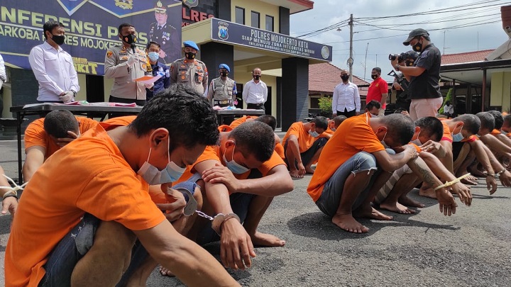 Satuan Narkoba Polresta Mojokerto panen tangkapan. SP/Dwy Agus Susanti