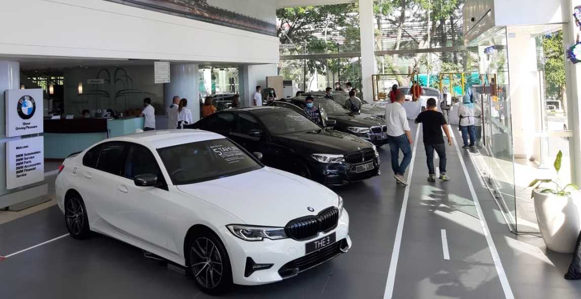  BMW Astra Saloon Week yang menghadirkan seluruh jajaran model sedan BMW serta mobil listrik BMW i. SP/ Julian
