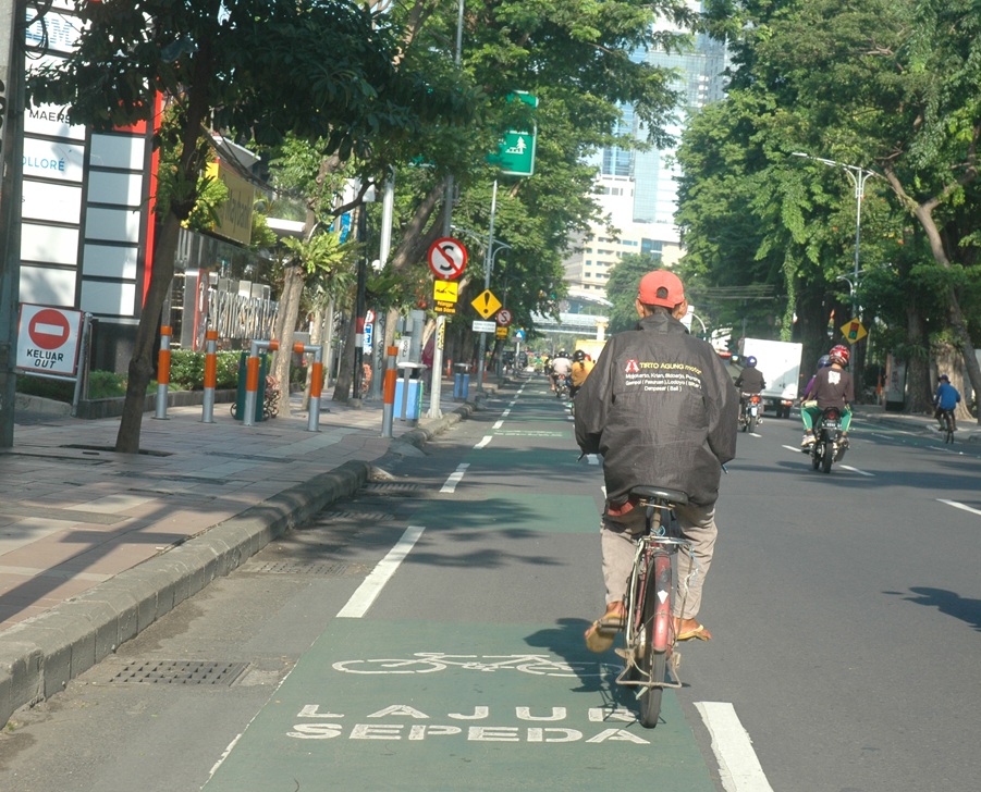 Dinas Perhubungan Kota Surabaya berencana akan menambah dua lajur khusus sepeda baru yakni di Jalan Kenjeran dan Jalan Kedung Cowek SP/surabayastory.com