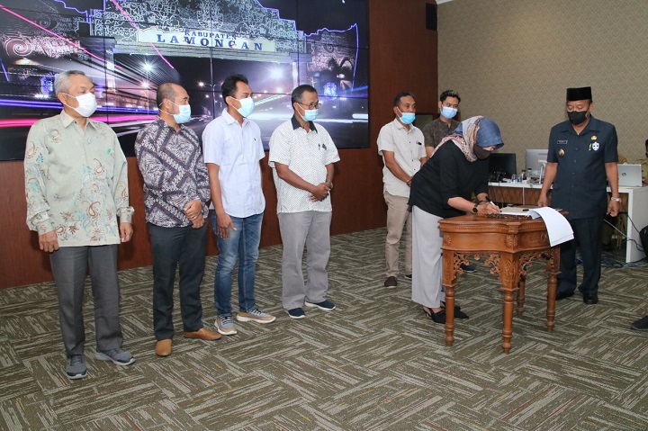 Sejumlah pengembang perumahan dan pemukiman saat MoU penyerahan PSU ke Pemkab. SP/MUHAJIRIN KASRUN