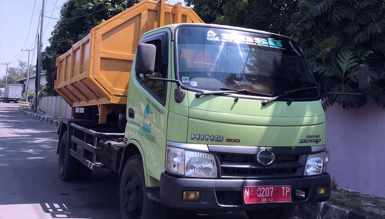 Truk Sampah milik Dinas lingkungan Hidup kabupaten Pasuruan