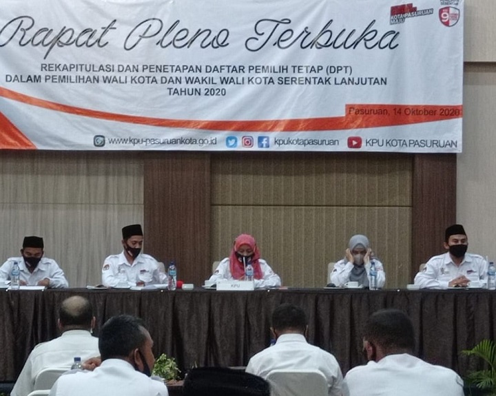 Jalannya rapat pleno KPU tetapkan DPT. 
