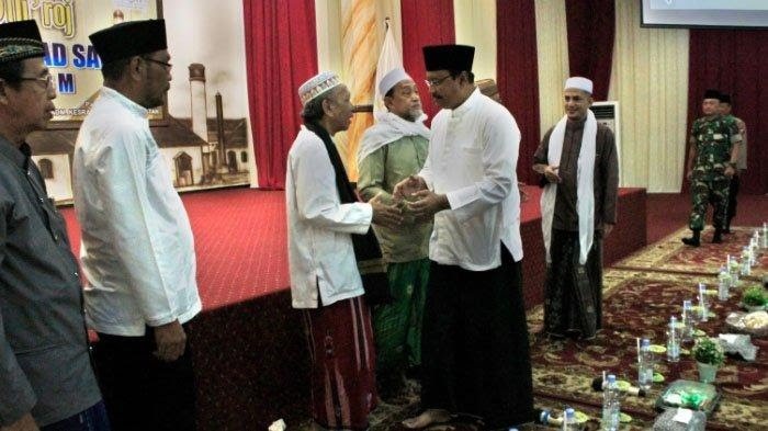Wali kota Pasuruan ketika hadir dalam Peringatan Isra Miraj Nabi Besar Muhammad SAW 1444.