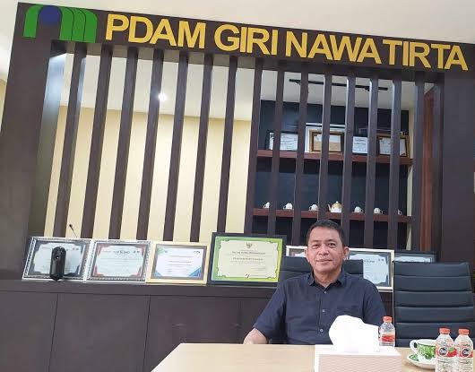 Za'ari direktur PDAM giri nawa tirta kabupaten Pasuruan