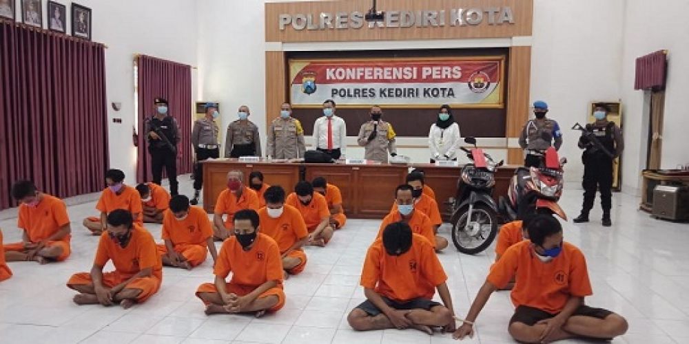 Polresta Kediri saat rilis hasil penangkapan operasi sikat semeru 2020. SP/Can