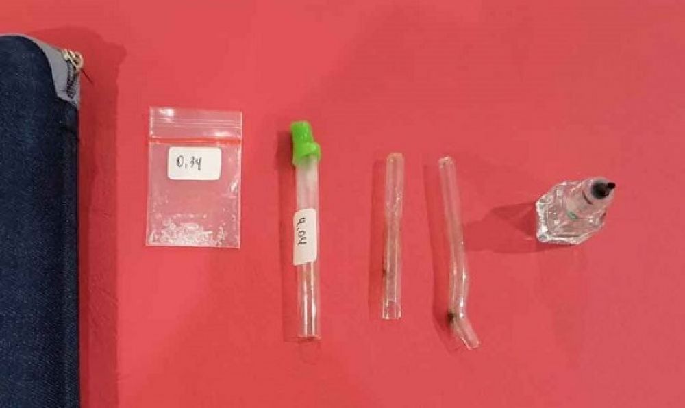 Barang bukti yang disita petugas dari tersangka.