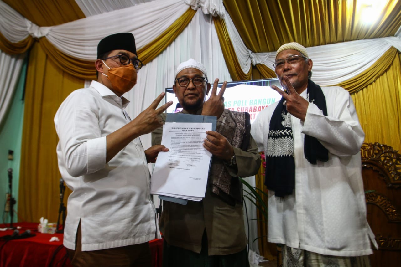 Para ulama dan habaib sepakat mengeluarkan seruan agar seluruh alumni pondok pesantren dukungMachfud-Mujiaman .SP/Alqomaruddin.