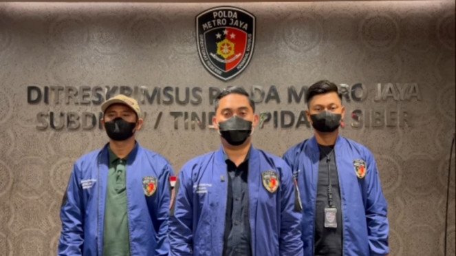 Kanit 1 Subdit Siber Kompol I Made Redi membeberkan penangkapan artis berinisial CA di instagram. 