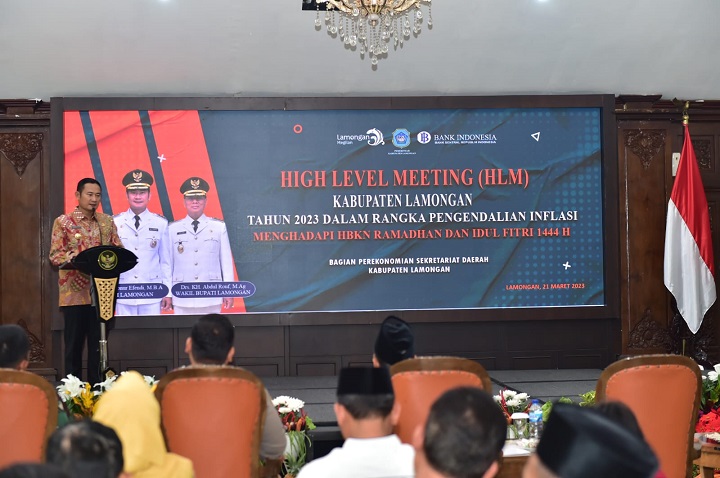 Bupati Lamongan saat membuka High Level Meeting (HLM) di Pendopo Lokatantra. SP/MUHAJIRIN KASRUN