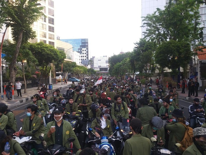 Aliansi Mahasiswa UPN Veteran Jawa Timur Dukung Aksi GETOL. SP/ Mochammad Kasyfi Fahmi