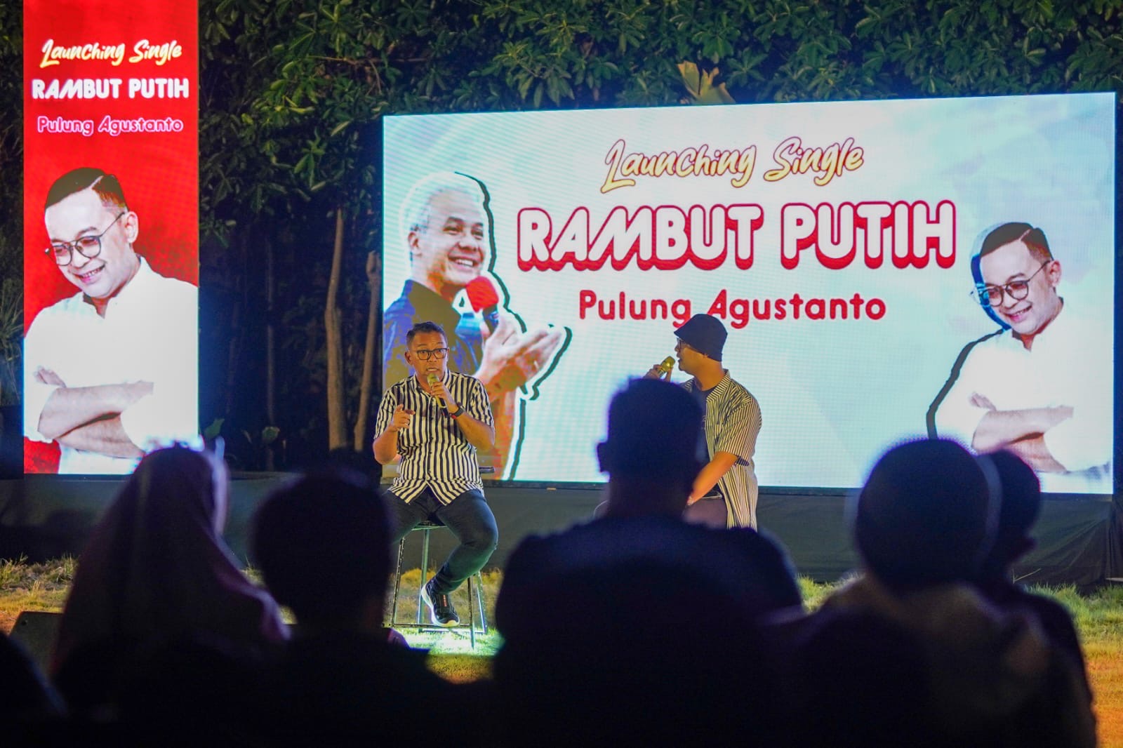 Caleg DPR RI PDI Perjuangan, Pulung Agustanto saat melounching lagu Rambut Putih