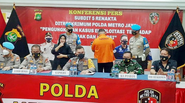 Kapolda Metro Jaya Irjen Fadil Imran dalam konferensi pers di Mapolda Metro Jaya, Jakarta, Kamis (25/2/2021).