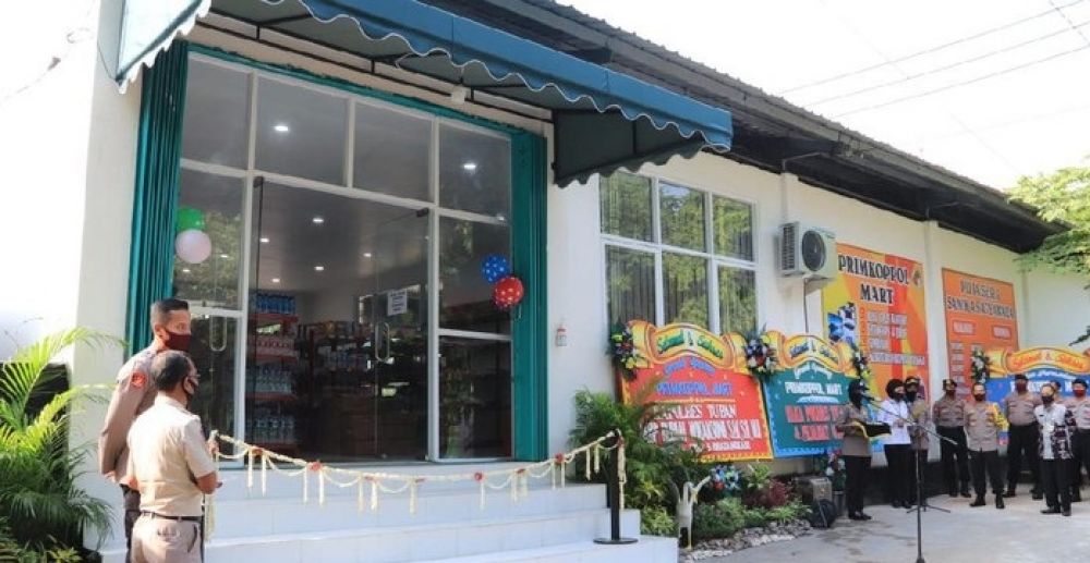 Peresmian toko Primkoppol di lingkup Mapolres Tuban. 