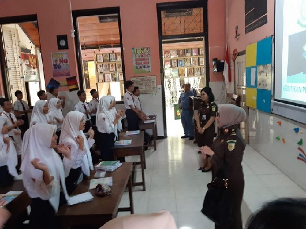 Salah satu program  Kejari  yaitu Jaksa Masuk Sekolah (JMS). SP/NBD
