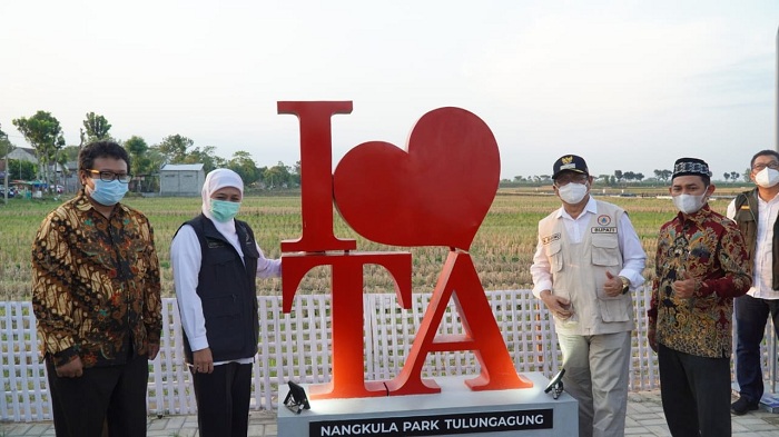Gubernur Jatim Khofifah saat menghadiri peresmian Desa Wisata Nangkula di Desa Kendalbulur, Kecamatan Boyolangu, Kabupaten Tulungagung, Sabtu (22/5/2021) sore.SP/ARLANA