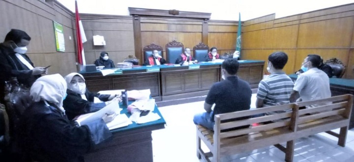 Sidang perkara narkotika jenis ganja, dengan terdakwa Tri Rahmad Santoso, secara daring, dengan agenda mendengarkan keterangan saksi penangkap BNNP Jatim. SP/Budi Mulyono