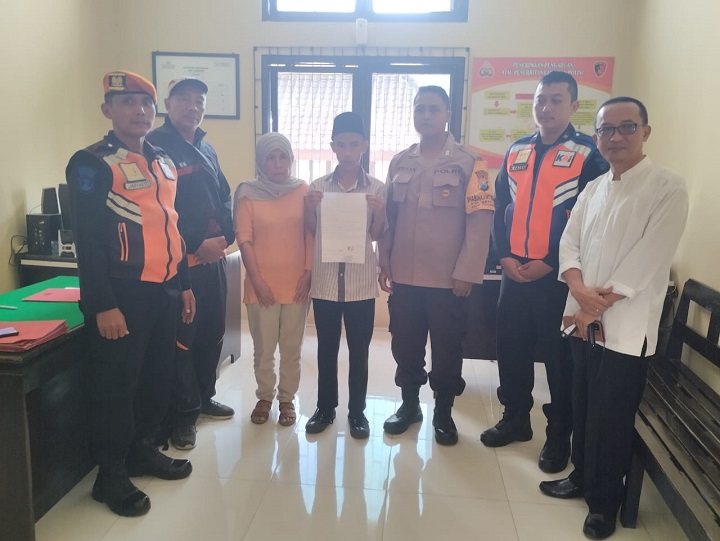 Pelaku saat berada di Polsek Kepanjen. SP/Lestariono