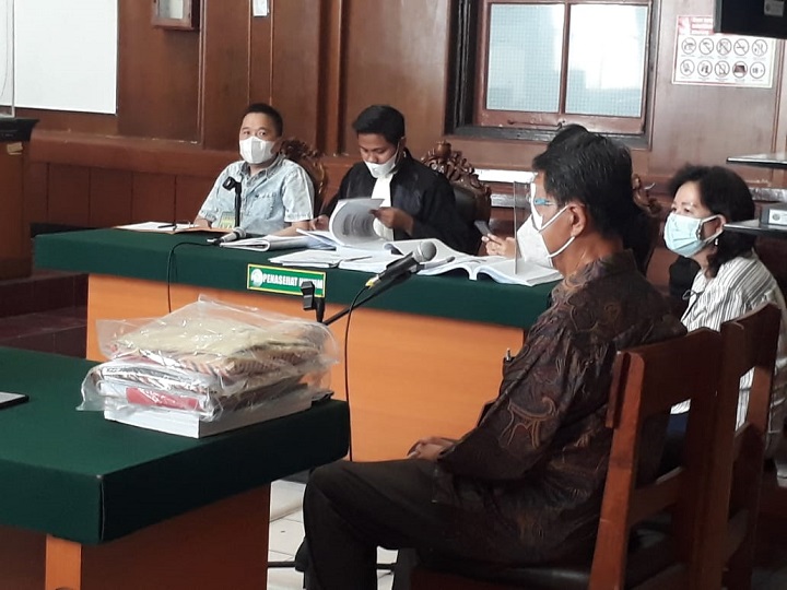 Suasana sidang kasus penipuan di Pengadilan Negeri Surabaya, Kamis (18/3). SP/Budi Mulyono