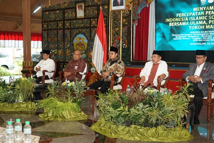 Suasa diskusi bupati, Bassra, dan pengusaha di pendopo Agung