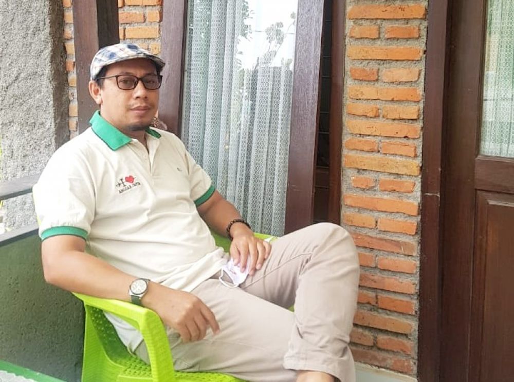 Ketua RT 01 RW 02 Kelurahan Menanggal Kecamatan Gayungan, Aan Ainur Rofik