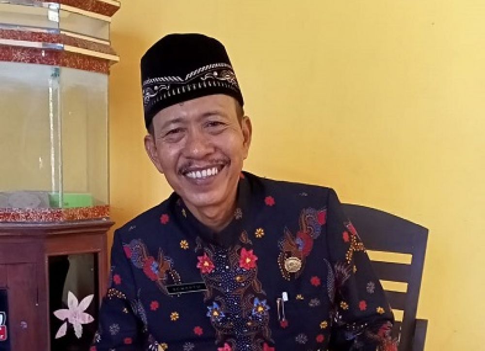 Kepala Desa Kalianget Barat Kecamatan Kalianget Kab. Sumenep (ft. Ainur Rahman/ SP)