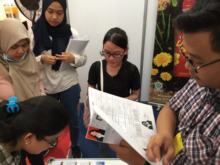 Para pencari pekerja saat mengikuti job fair di Kota Batu. SP/ JT