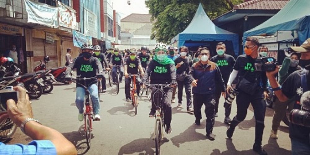 Gubernur saat gowes keliling  di area Pendopo Lumajang. SP/Lim