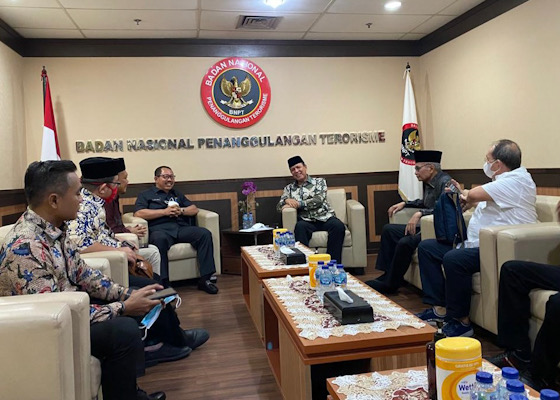 Kepala BNPT Boy Rafli Amar saat menerima kunjungan DPRD Jatim yang dipimpin Ketua KOmisi A Mayjend TNI Purn Istu Hari Subagio, di Jakarta Selasa (21/6/2022).