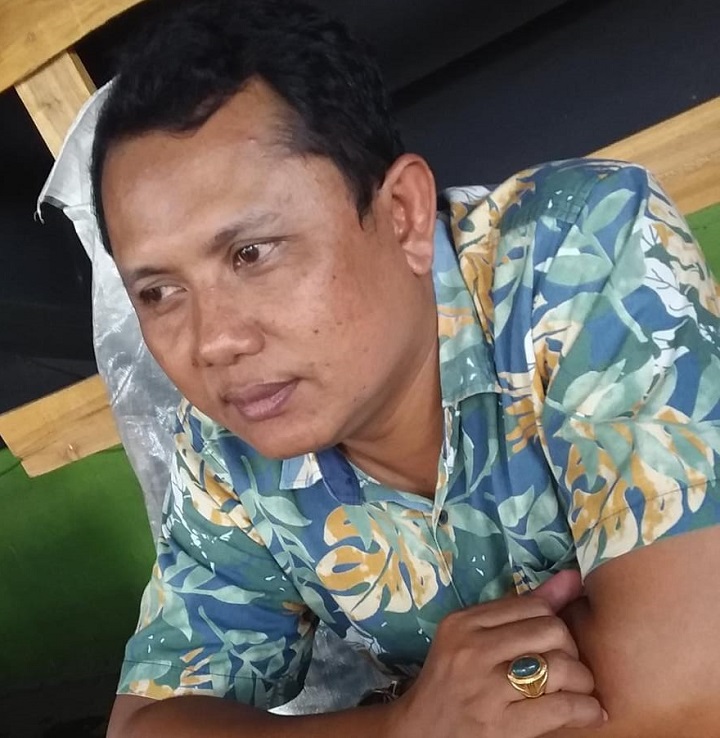 Lembaga Independen Pengawas Keuangan Kab. Sumenep, Zaifidin saat dikunjungi reporter Surabaya Pagi. SP/Ainur Rahman