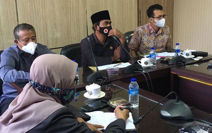 Hearing  komisi D DPRD Jember dengan Dinas Pendidikan Kabupaten Jember, Senin (24/5).