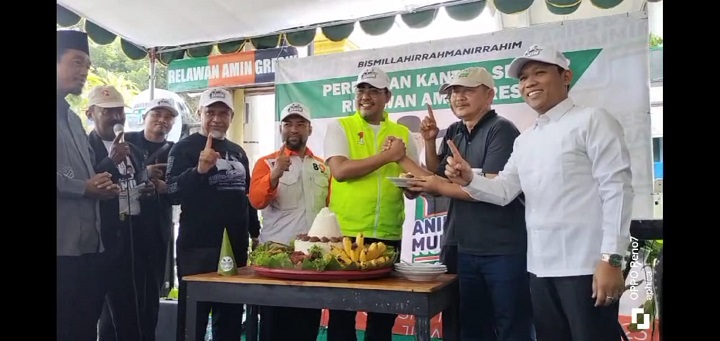 Waketum PKB sekaligus anggota Timnas Pemenangan Amin Jazilul Fawaid saat acara peresmian Sekber Amin di Jl Ahmad Yani 55 Gresik, Minggu (10/12). SP/Grs
