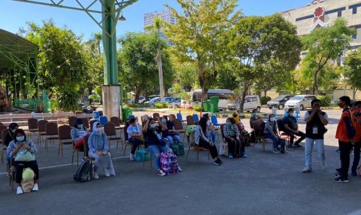 PMI yang datang langsung dikarantina di hotel Asrama Haji