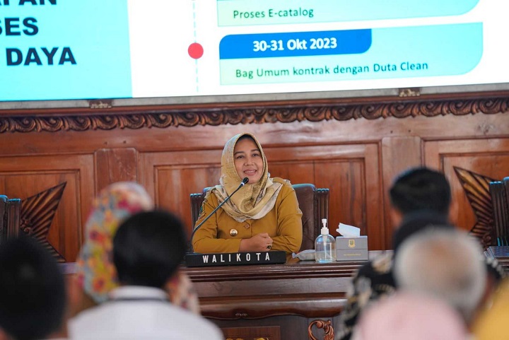 Wali Kota Ika Puspitasari saat memberi pembekalan kepada tenaga honorer Non ASN