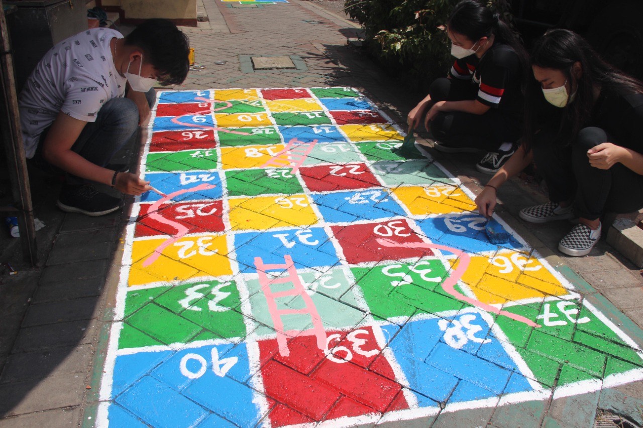 Pengabdian masyarakat yang dilakukan oleh kelompok 3 COP UK Petra 2021 ini memilih Desa Sidosermo. SP/MBI