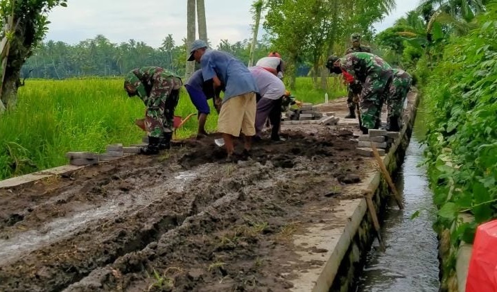 Anggota saat melakukan aktifitas. SP/Lim