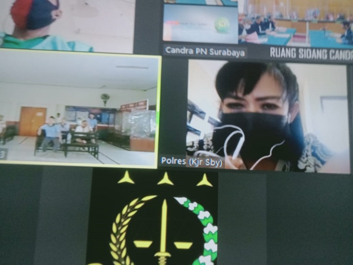 Sidang vonis dengan terdakwa  Triana Ananda yan digelar secara daring. SP/Budi Mulyono