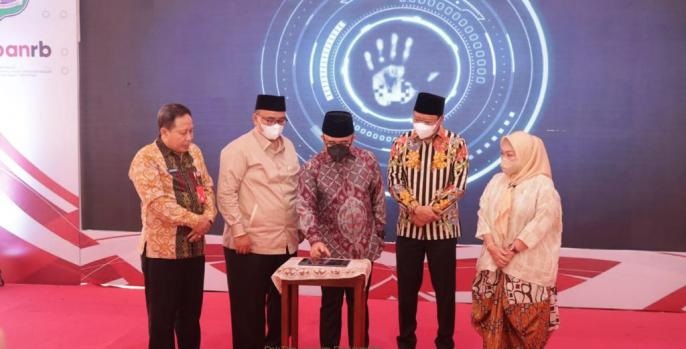 MenPAN-RB Abdullah Azwar Anas saat peresmian Mal Pelayanan Terpadu (MPP). SP/Ris