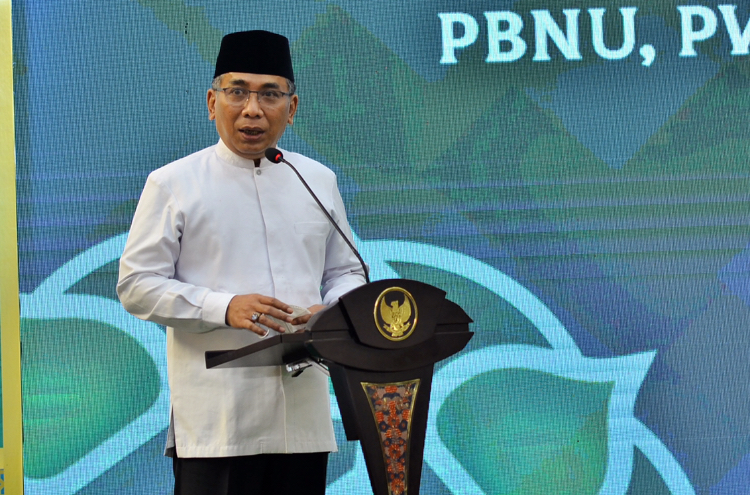 Ketum PBNU KH Yahya Cholil Staquf saat acara Silaturahmi PBNU dan Pengurus Wilayah Nahdlatul Ulama (PWNU) se-Indonesia di Gedung Negara Grahadi, Rabu (16/2/2022) malam. Sp/Arlana