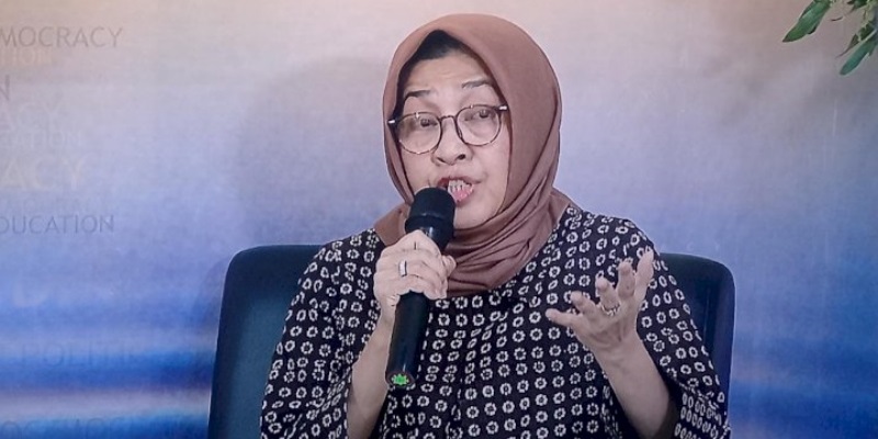 Prof Dr Valina Singka Subekti

Guru Besar Tetap Ilmu Politik UI