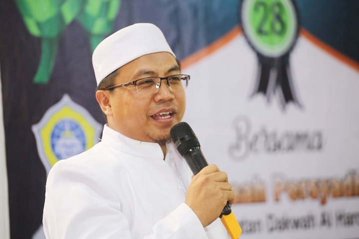Ustadz Ahmad Muwafik Saleh